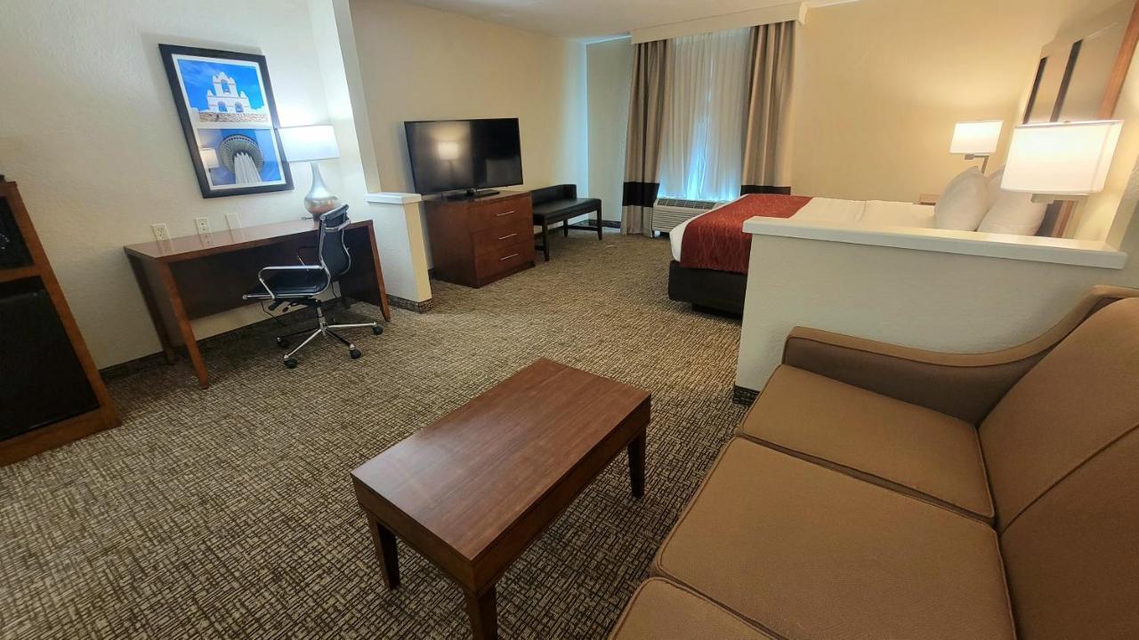 Spark By Hilton San Antonio Airport Экстерьер фото