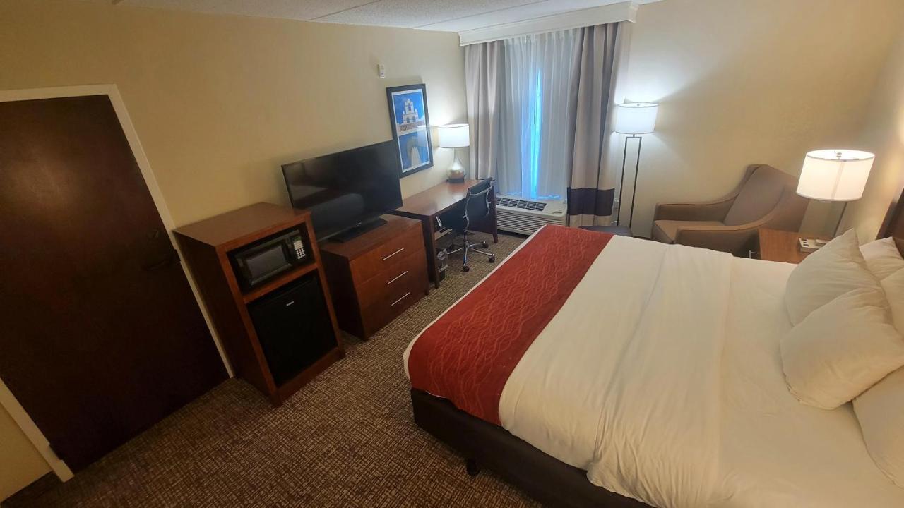 Spark By Hilton San Antonio Airport Экстерьер фото