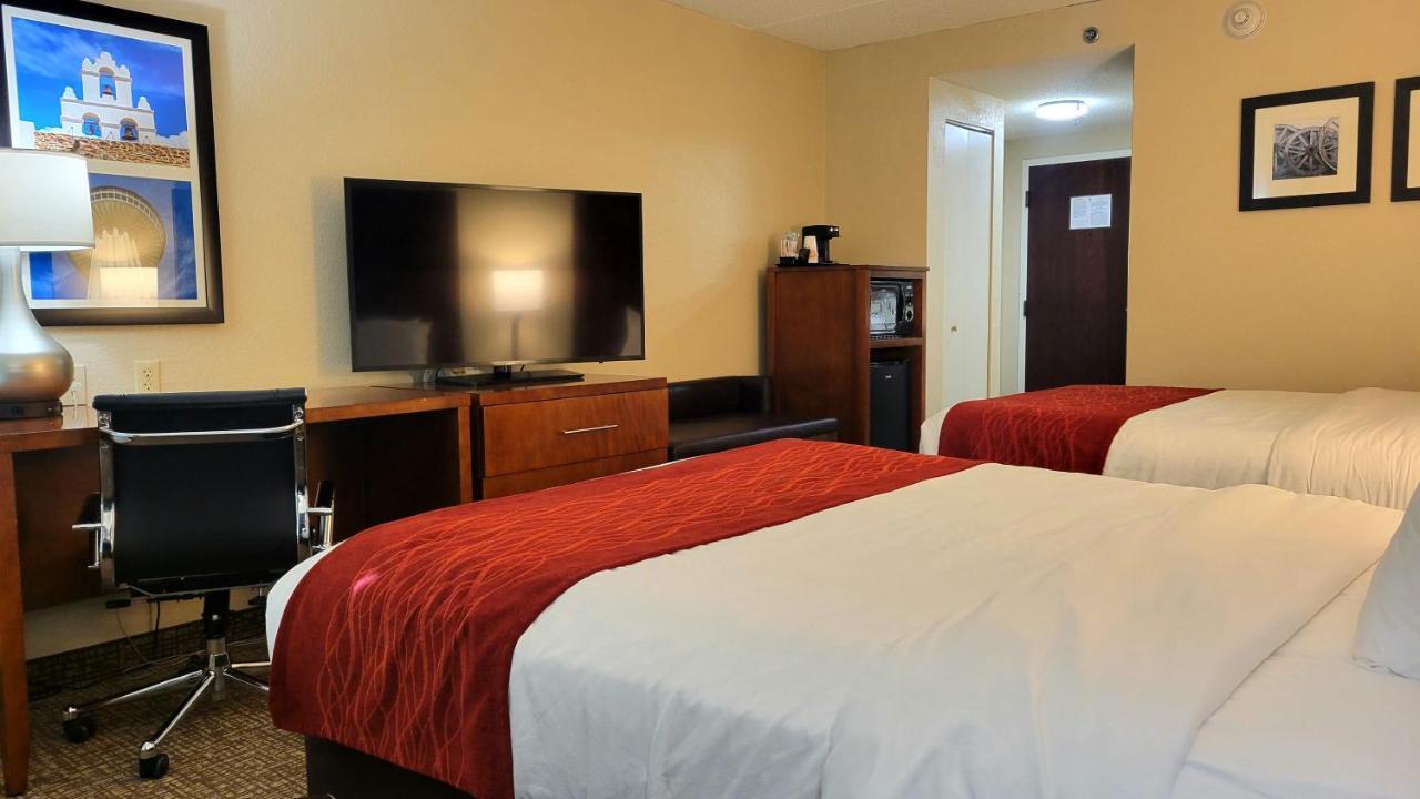 Spark By Hilton San Antonio Airport Экстерьер фото