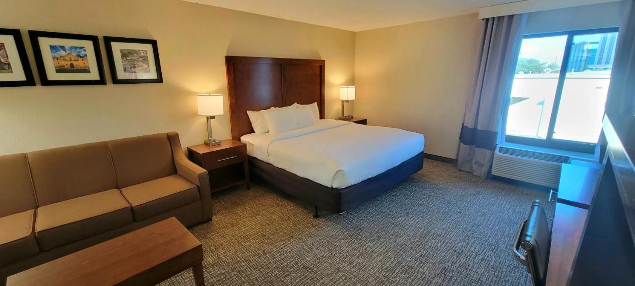 Spark By Hilton San Antonio Airport Экстерьер фото